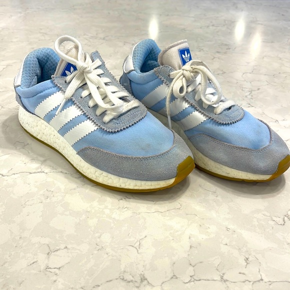 Adidas sneakers. - Picture 1 of 3